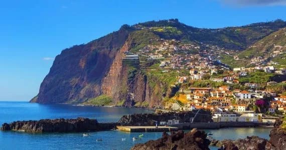 Wyspa Madera gdzie leży? Odkryj jej tajemnicze położenie